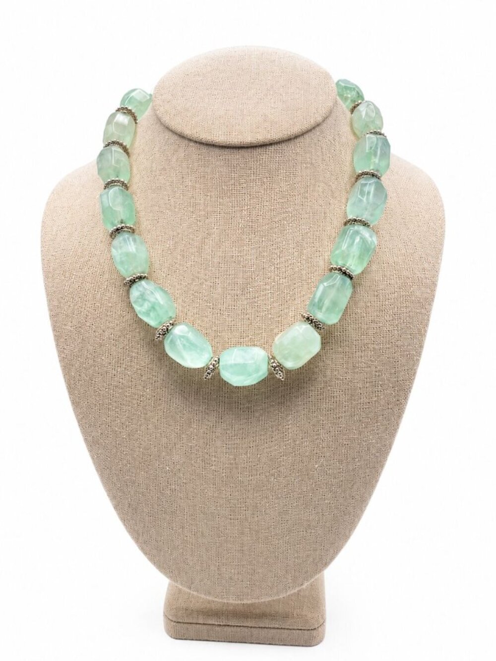 Vintage Green Fluorite Nugget Bead Necklace Bali Silver Tone Toggle Clasp 17”